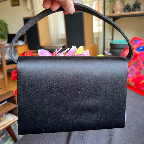 Moo Roo Black and Red Clutch with Modern Design - Picture 2 of 8